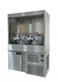 Urządzenie chłodnicze stwarzające chłodny klimat dla urządzeń obróbki mechanicznej takich jak np. wilk lub steaker. Multideck utrzymuje stałą, niską temperaturę wokół sprzętów do obróbki np. mięsa.